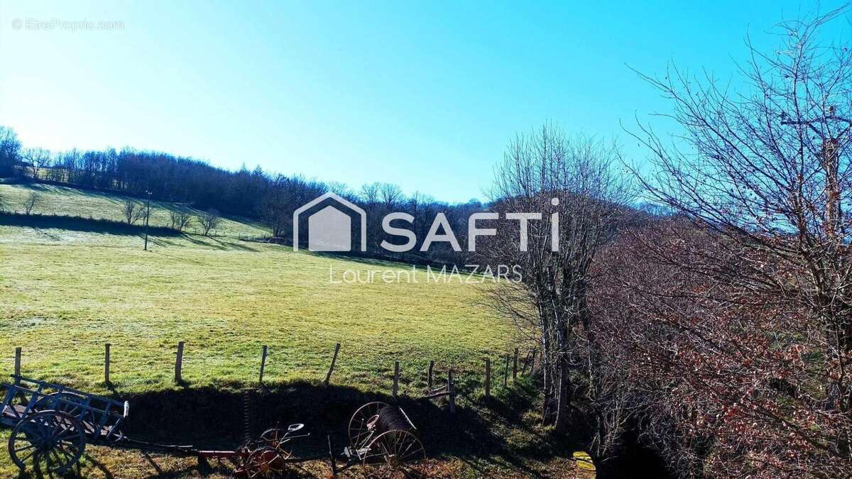 Photo 2 - Maison à SAINT-CHRISTOPHE-VALLON