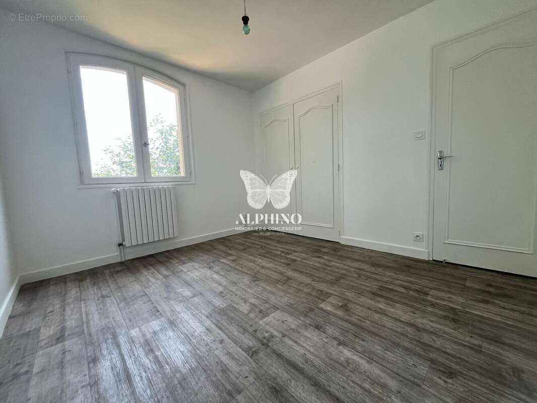 Maison à SAINT-VICTURNIEN