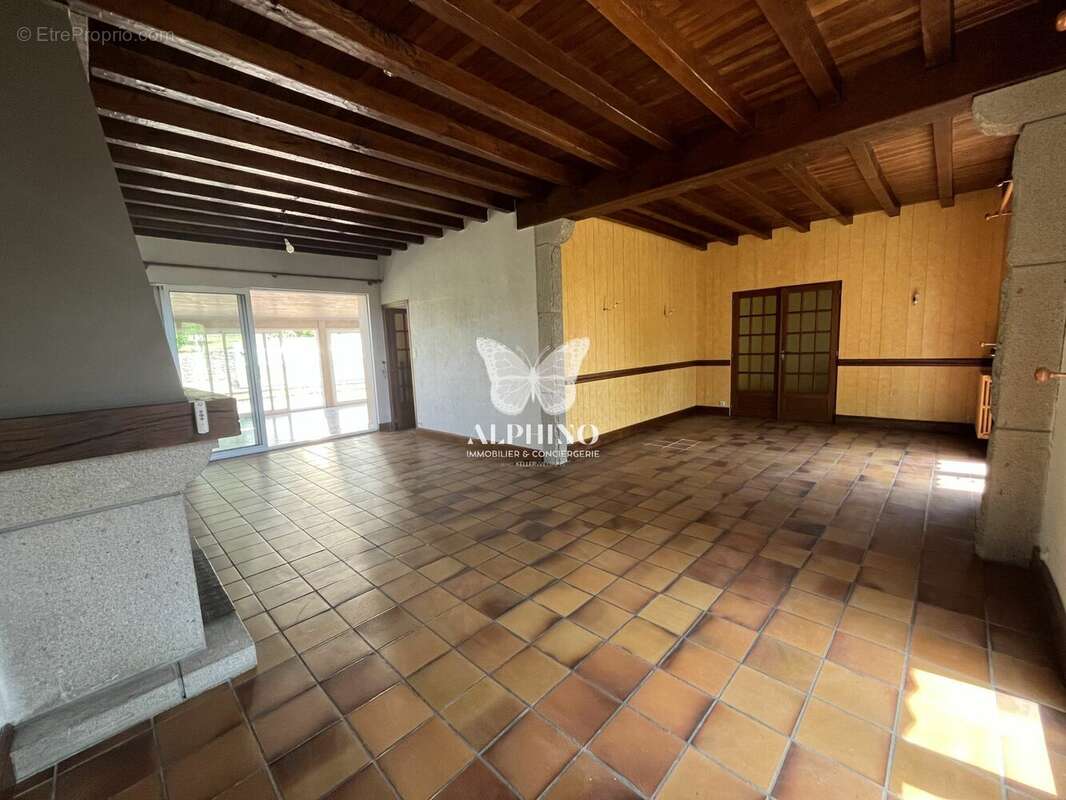 Maison à SAINT-VICTURNIEN