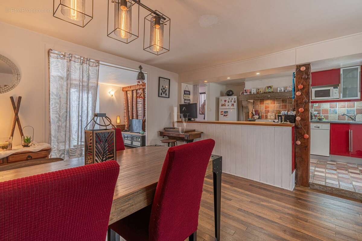 Maison à SAINT-JOUVENT