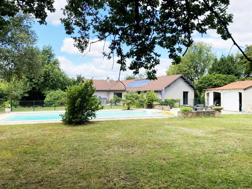 Photo 1 - Maison à CHAPONOST