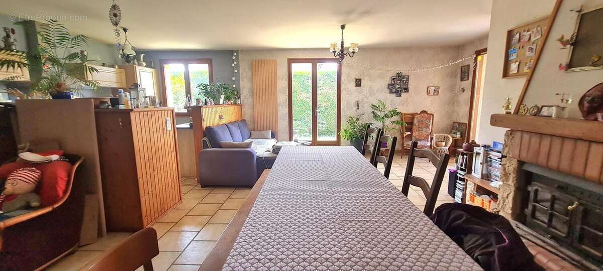 Photo 3 - Maison à REYRIEUX