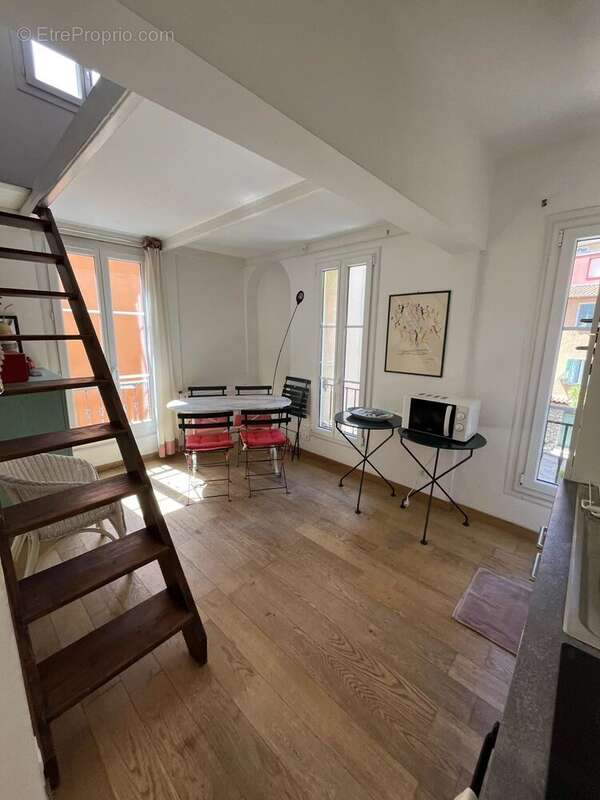Appartement à VILLEFRANCHE-SUR-MER