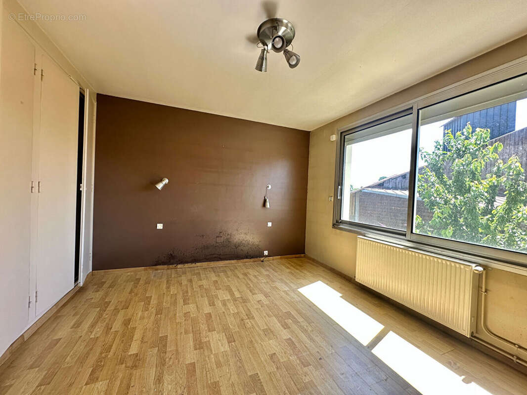 Maison à BONNEUIL-LES-EAUX