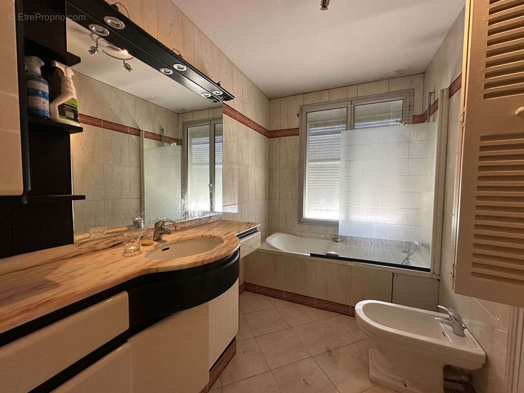 Maison à BONNEUIL-LES-EAUX