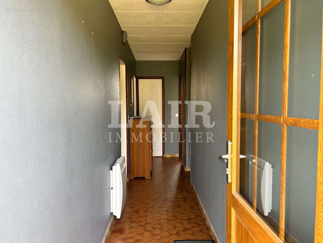 Maison à MONTMERREI