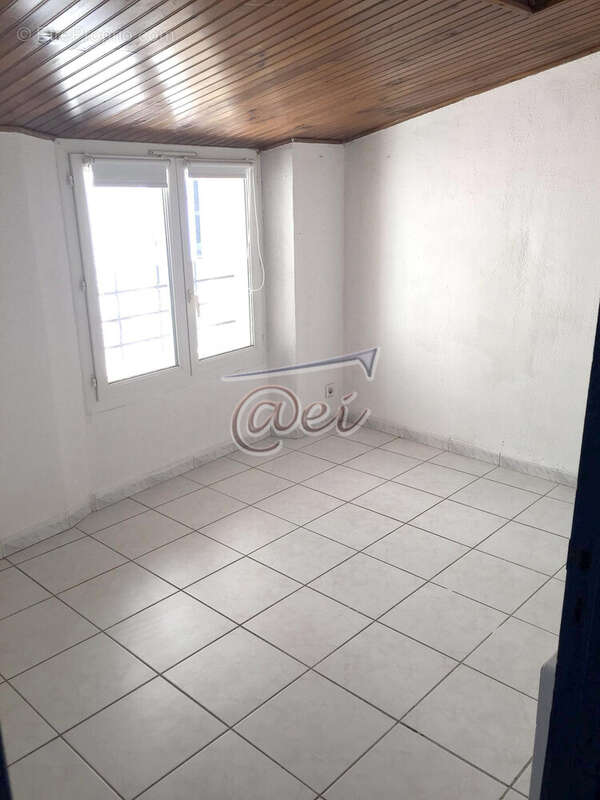 Appartement à SAINT-MAXIMIN-LA-SAINTE-BAUME