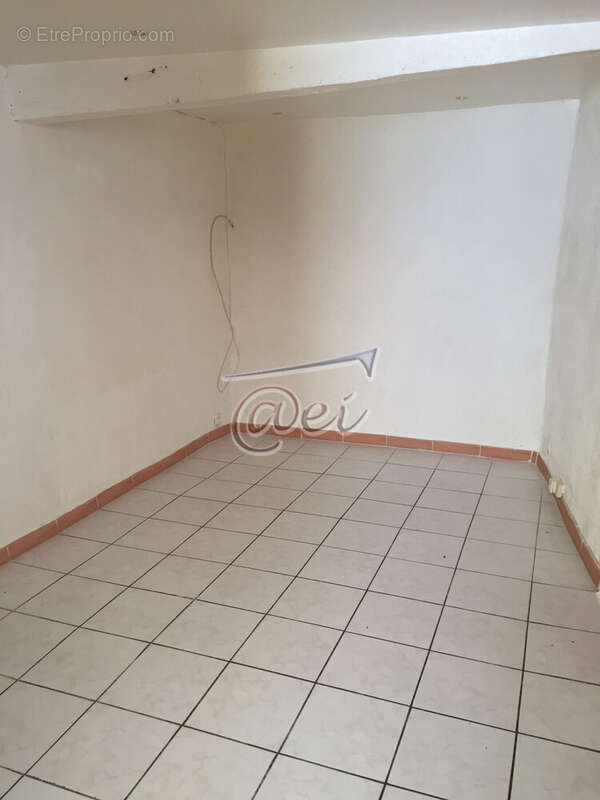 Appartement à SAINT-MAXIMIN-LA-SAINTE-BAUME