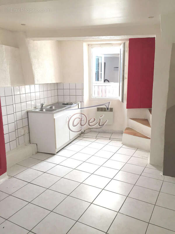 Appartement à SAINT-MAXIMIN-LA-SAINTE-BAUME