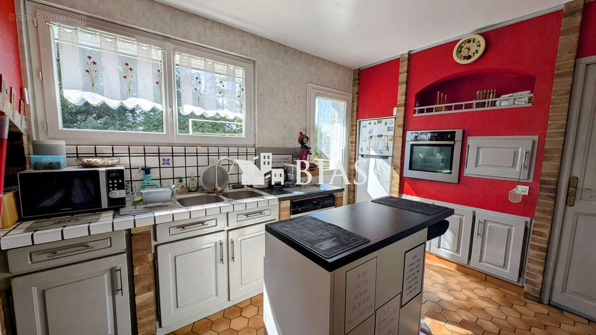 Maison à LA HAYE-MALHERBE