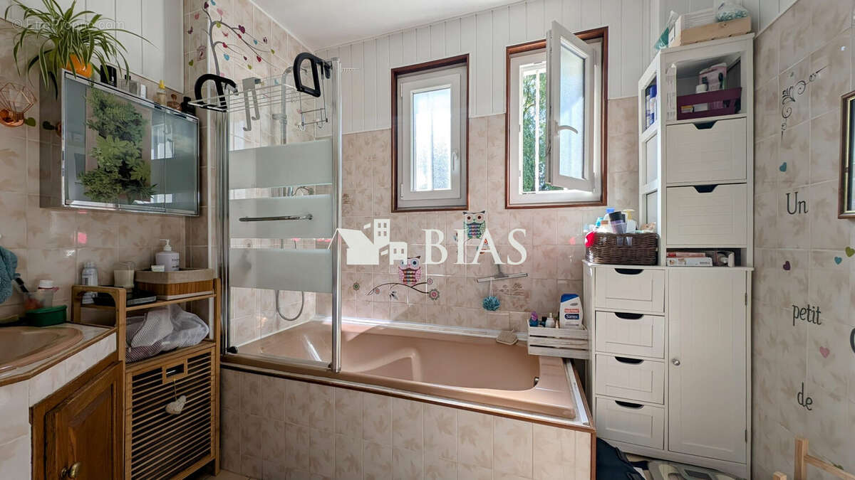 Maison à LA HAYE-MALHERBE