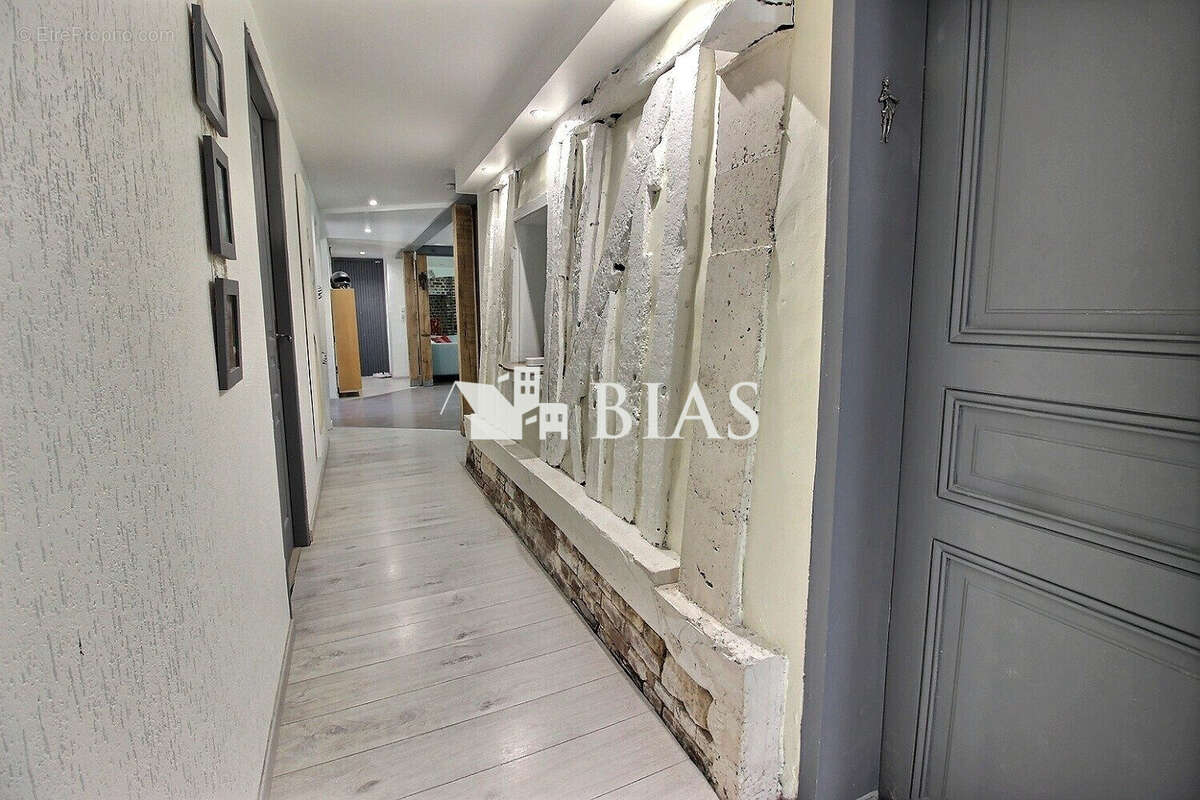 Maison à FLANCOURT-CATELON