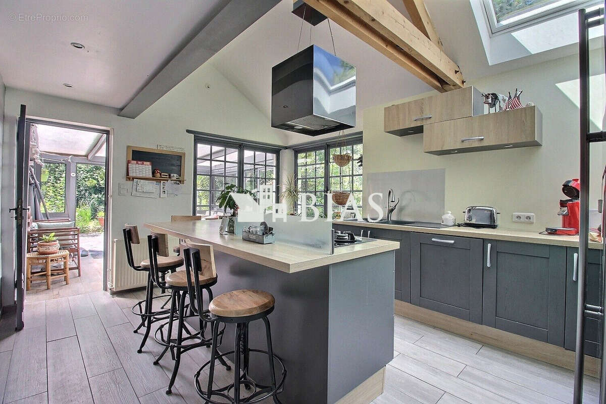 Maison à BOURG-ACHARD