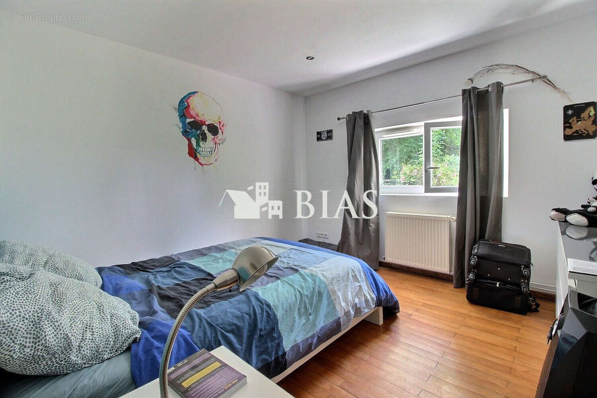 Maison à BOURG-ACHARD