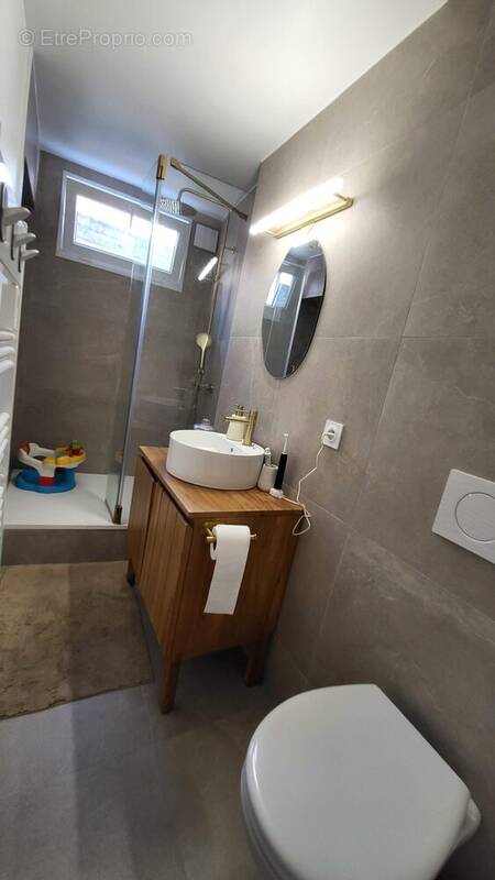 Maison à LA QUEUE-LES-YVELINES