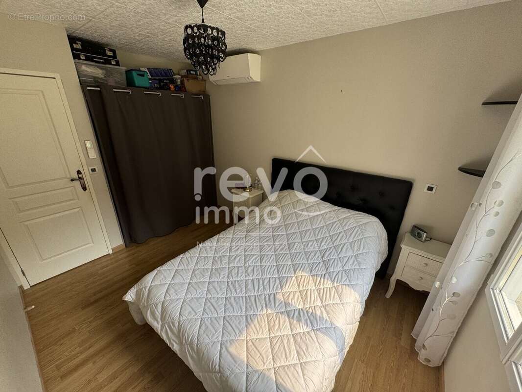 Maison à LA FONTAINE-SAINT-MARTIN