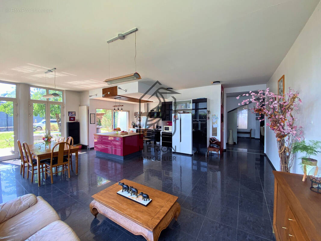 Maison à LYS-LEZ-LANNOY