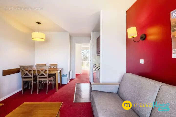 Séjour et coin repas - Appartement à MARCIAC