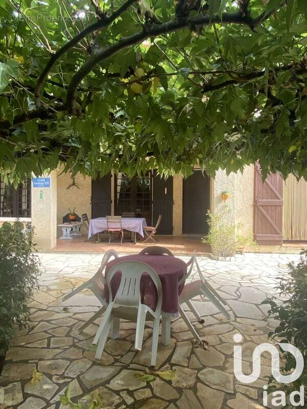 Photo 2 - Maison à COGOLIN