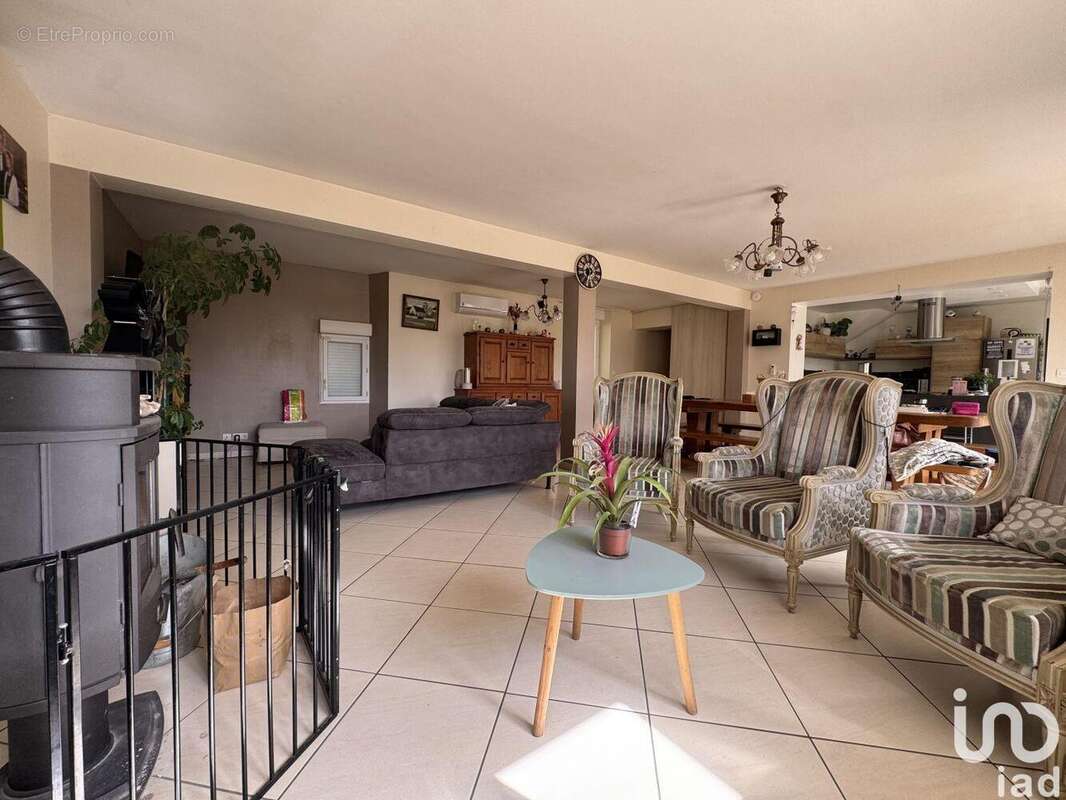 Photo 8 - Maison à NOGENT-L&#039;ARTAUD