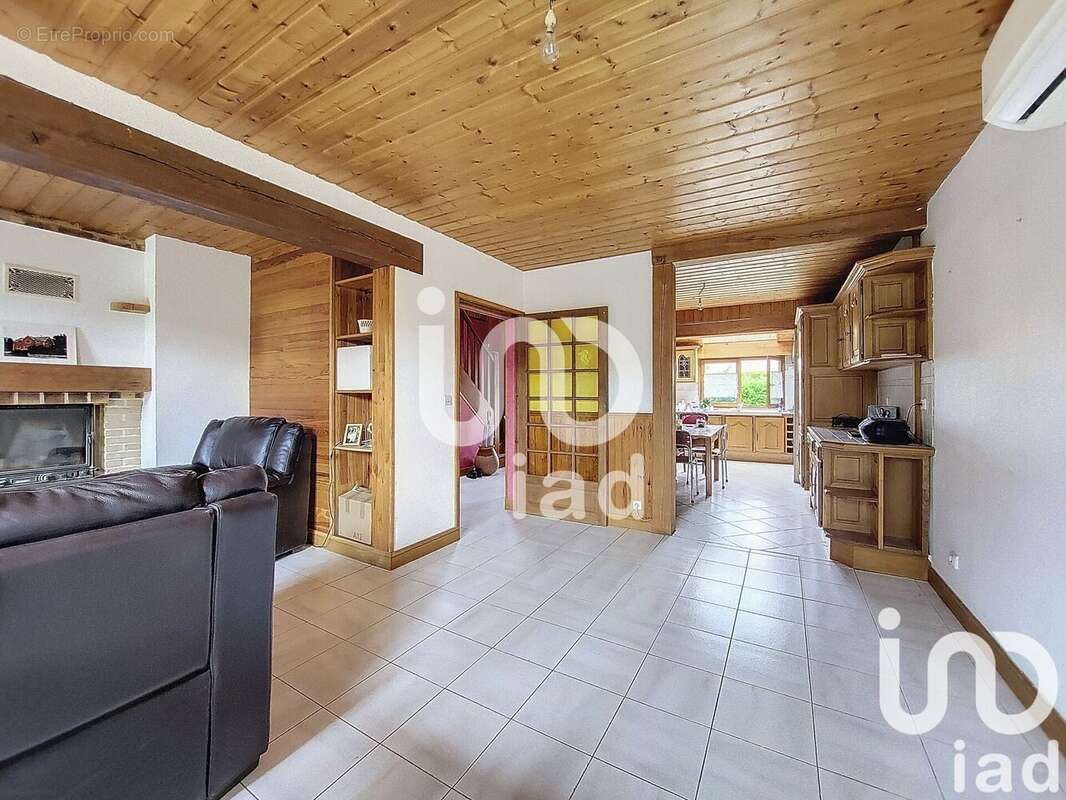 Photo 3 - Maison à PETIT-COURONNE