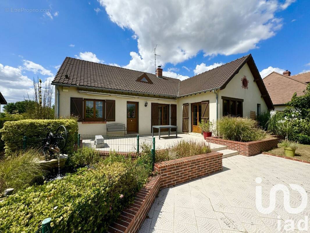 Photo 1 - Maison à SANDILLON