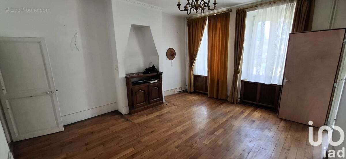 Photo 4 - Maison à VILLENEUVE-SUR-YONNE