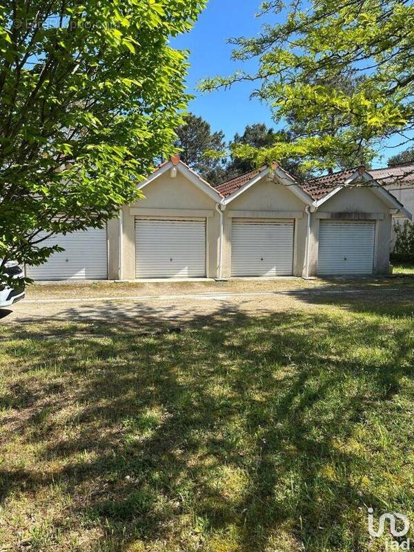 Photo 1 - Parking à SOULAC-SUR-MER