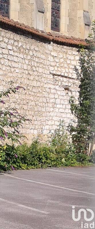 Photo 1 - Parking à REIMS