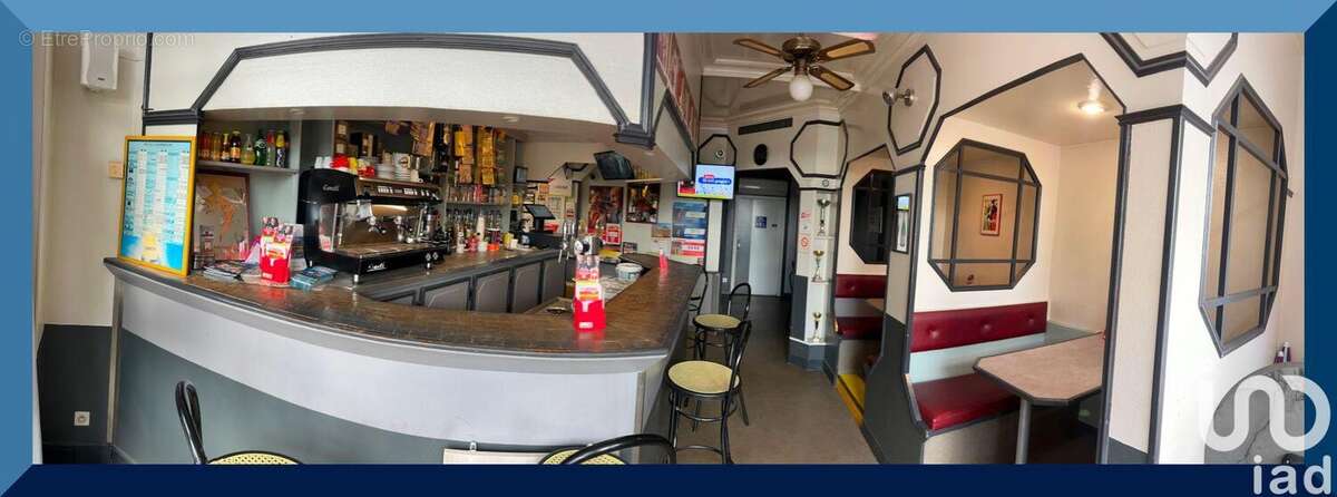 Photo 3 - Commerce à SAINT-GERMAIN-LES-VERGNES