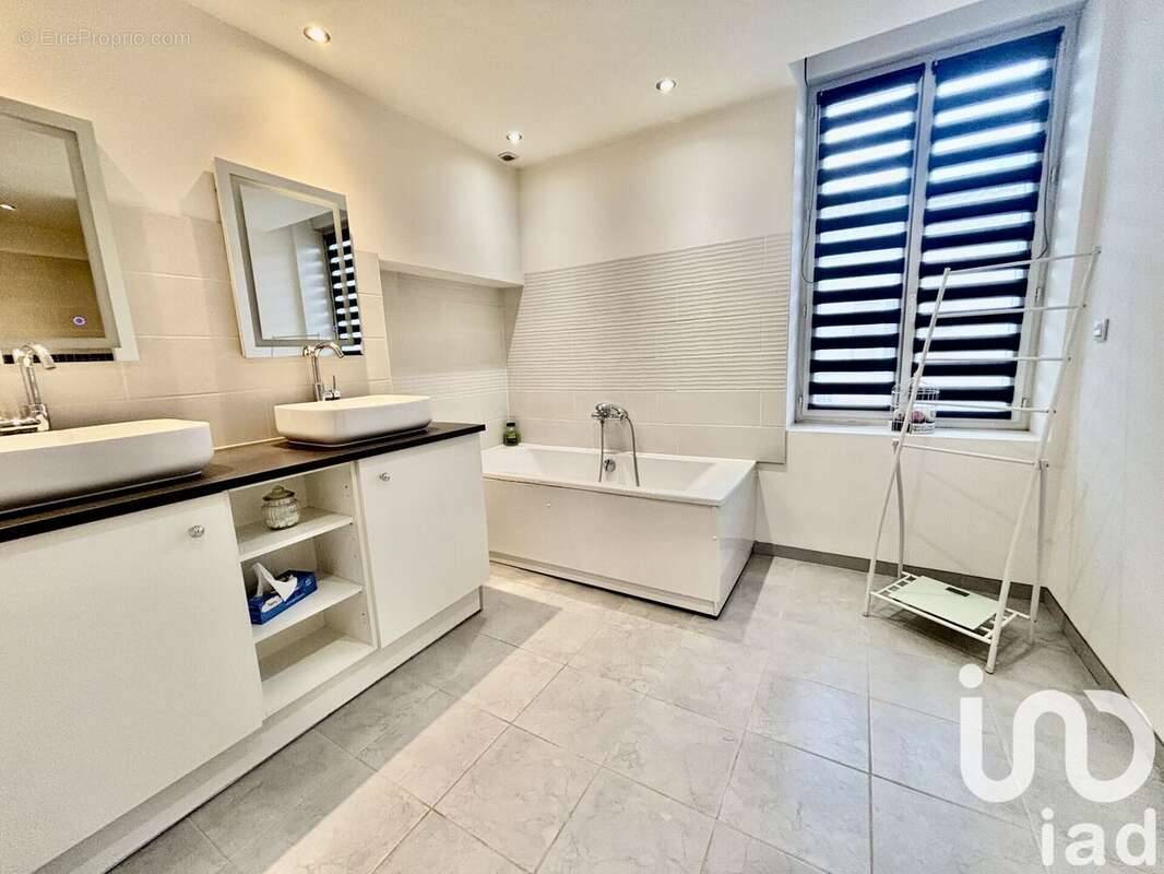 Photo 8 - Maison à SAINT-CHINIAN