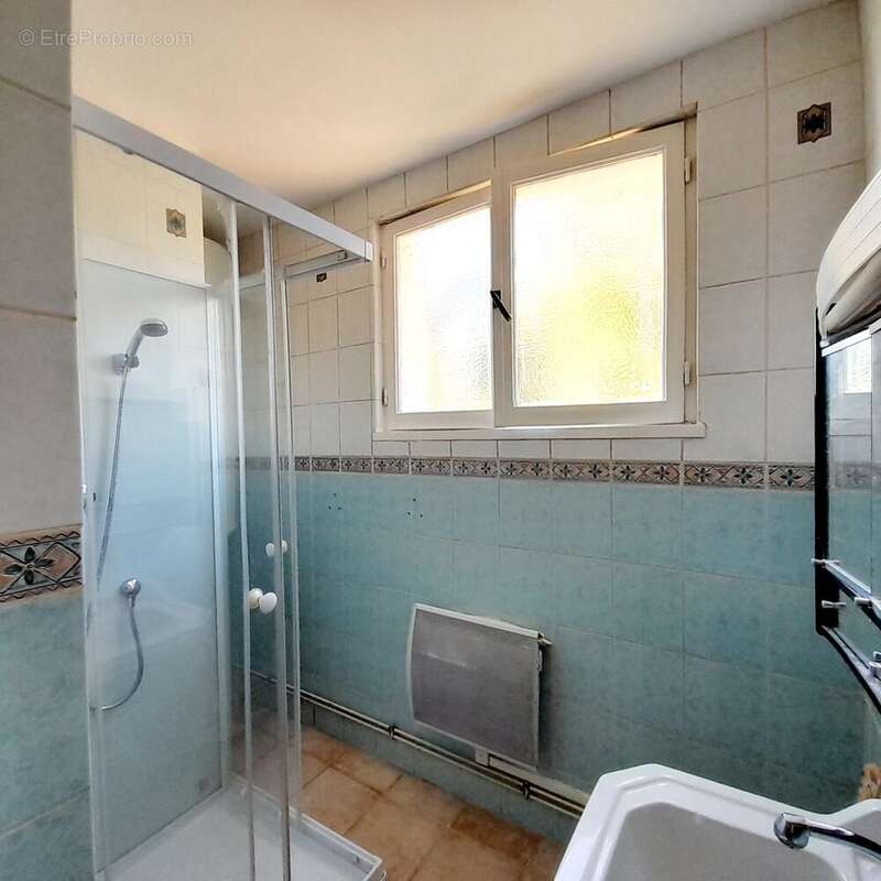 Appartement à VILLENEUVE-SUR-YONNE