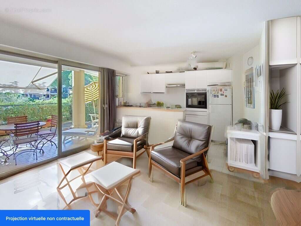 Appartement à MOUGINS
