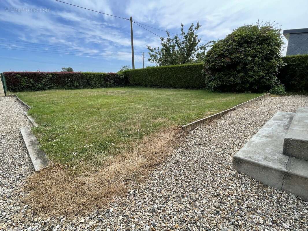 Maison à BEUZEVILLE-LA-GRENIER