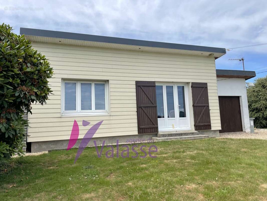 Maison à BEUZEVILLE-LA-GRENIER