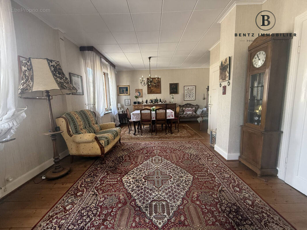 Maison à NIEDERHAUSBERGEN