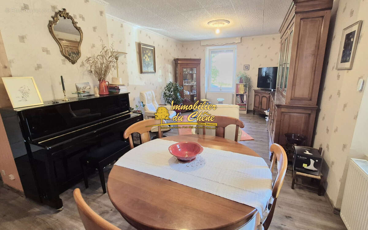 Maison à LUXEUIL-LES-BAINS