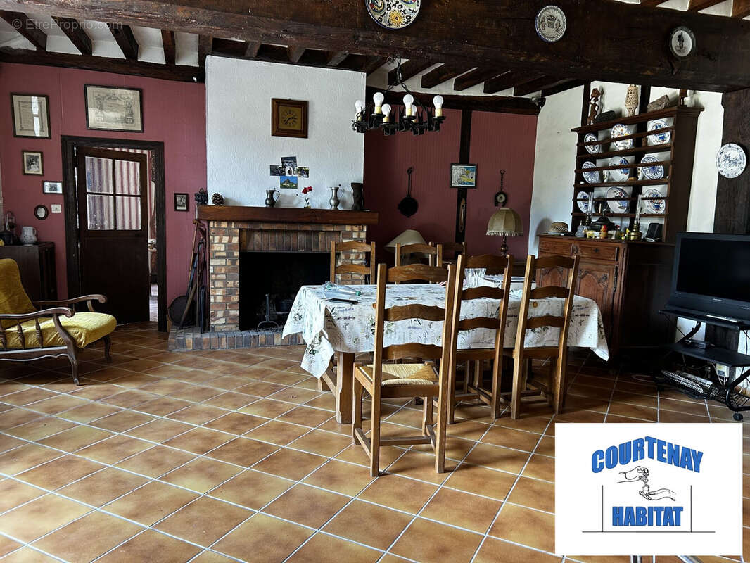 Maison à ERVAUVILLE