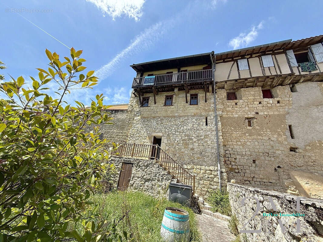 Maison à CASTELNAU-BARBARENS