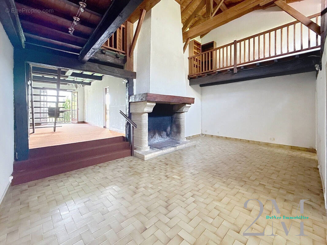 Maison à CASTELNAU-BARBARENS