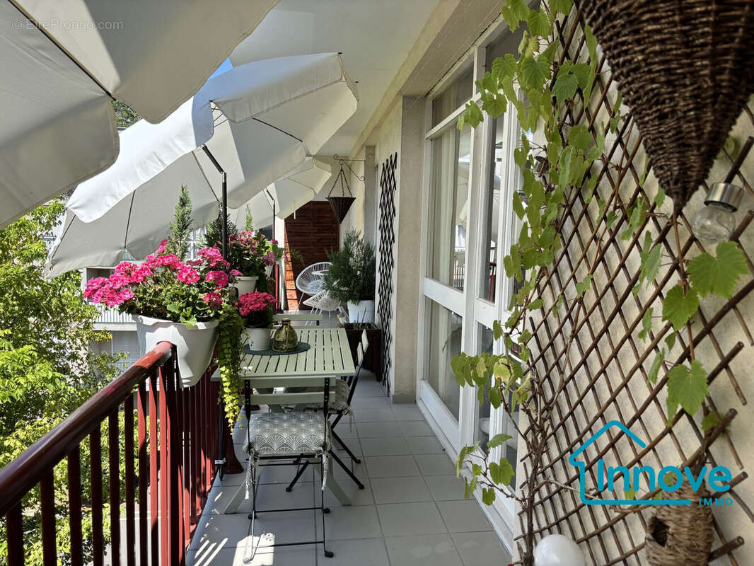 Appartement à VELIZY-VILLACOUBLAY