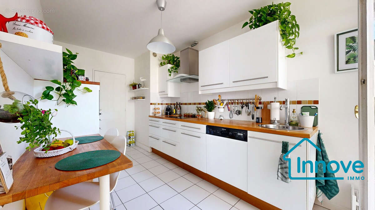 Appartement à VELIZY-VILLACOUBLAY