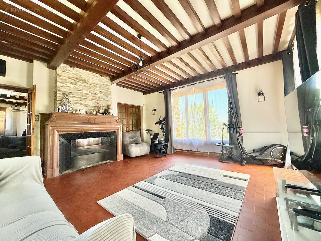 Maison à SALLES-ARBUISSONNAS-EN-BEAUJOLAIS