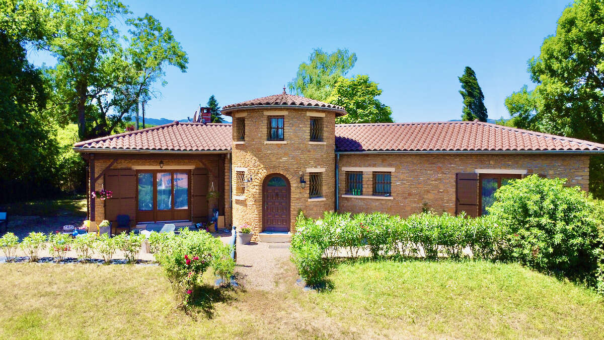 Maison à SALLES-ARBUISSONNAS-EN-BEAUJOLAIS