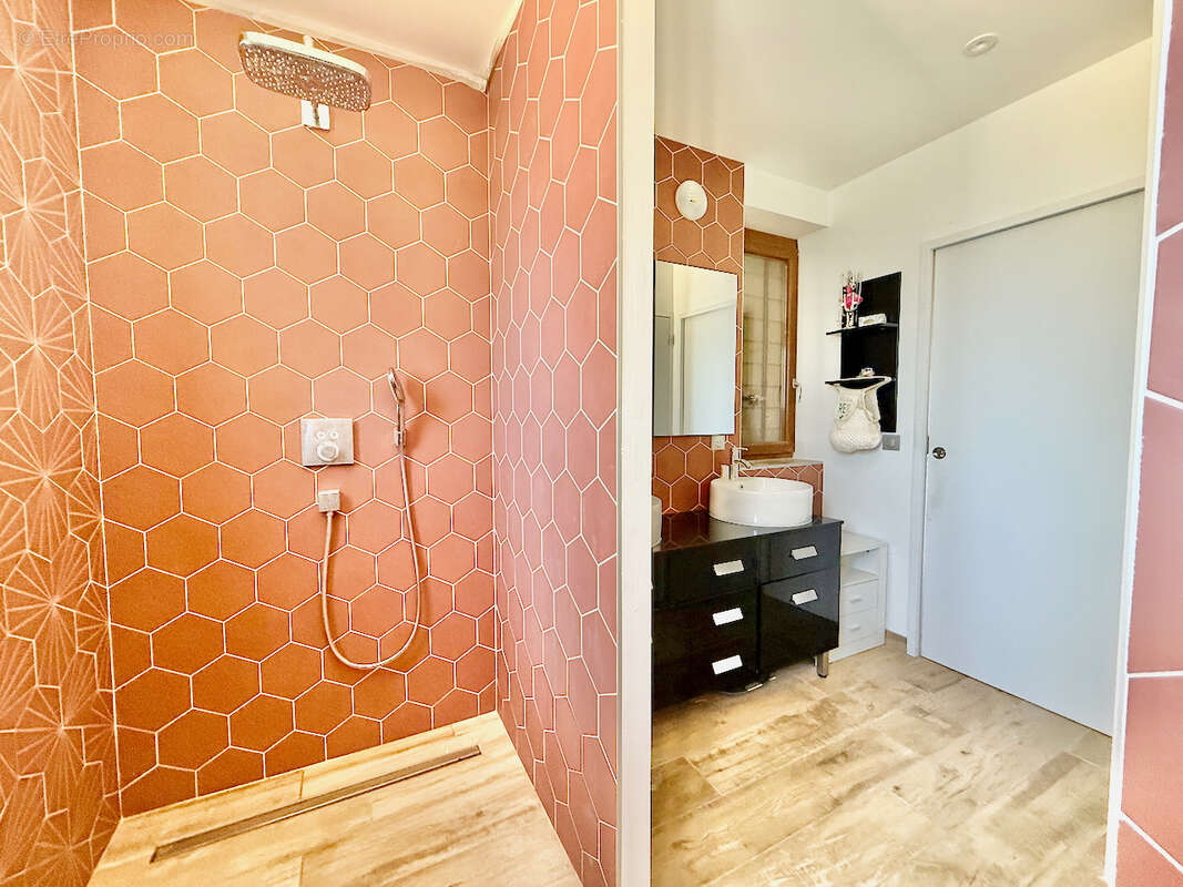 Maison à SALLES-ARBUISSONNAS-EN-BEAUJOLAIS