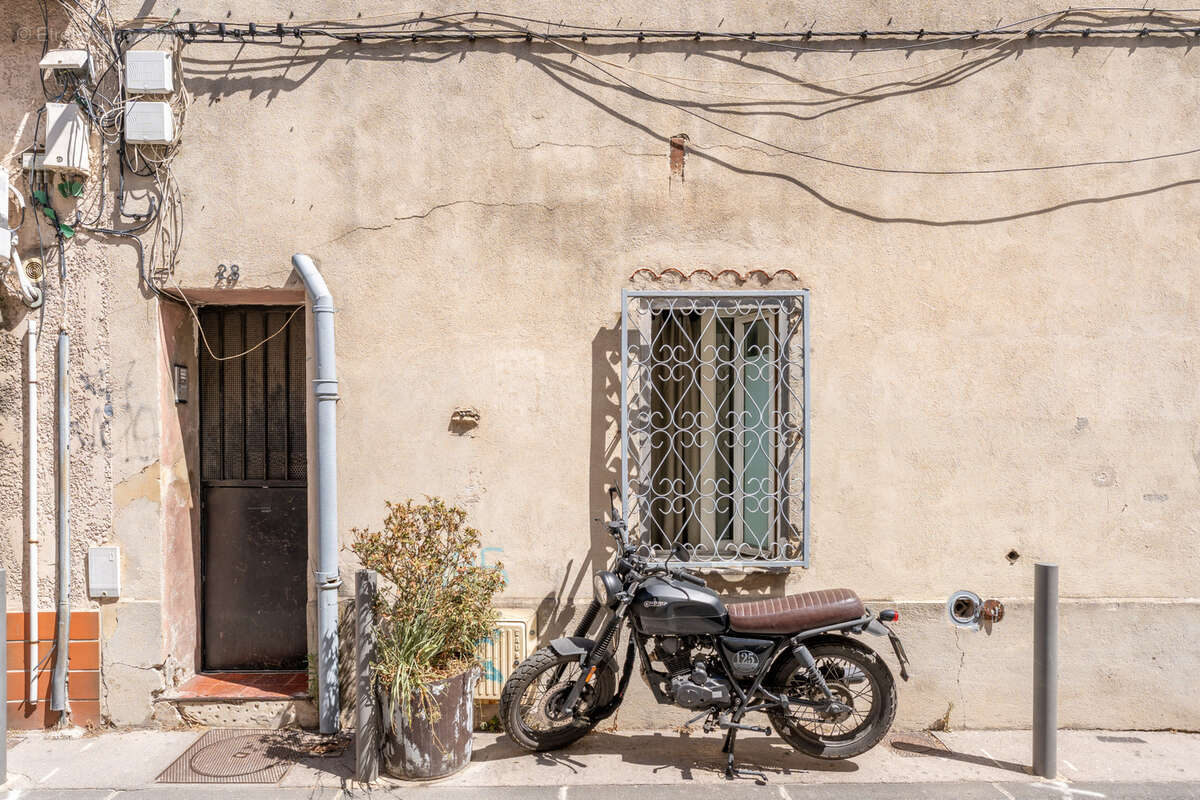 Appartement à MARSEILLE-5E