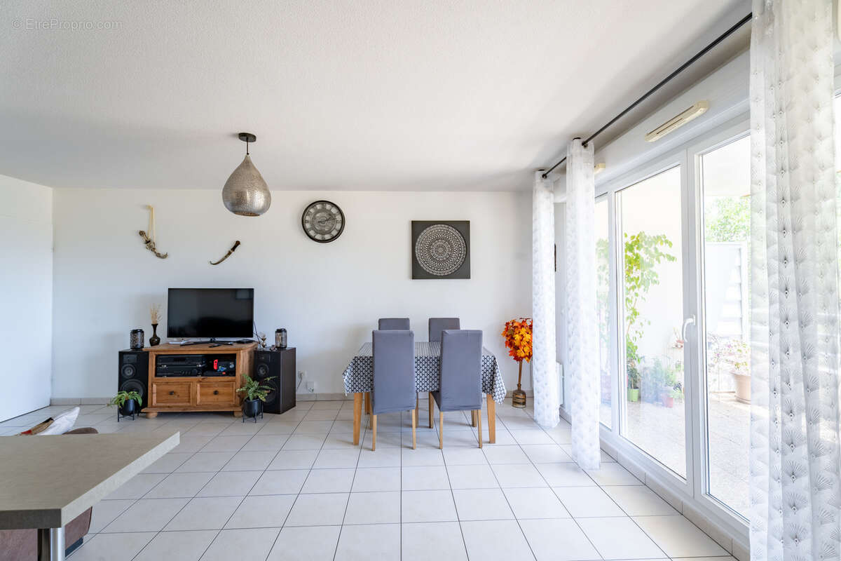 Appartement à MARSEILLE-14E