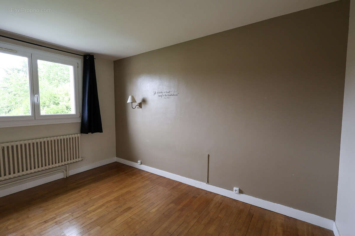 Maison à SAINTRY-SUR-SEINE