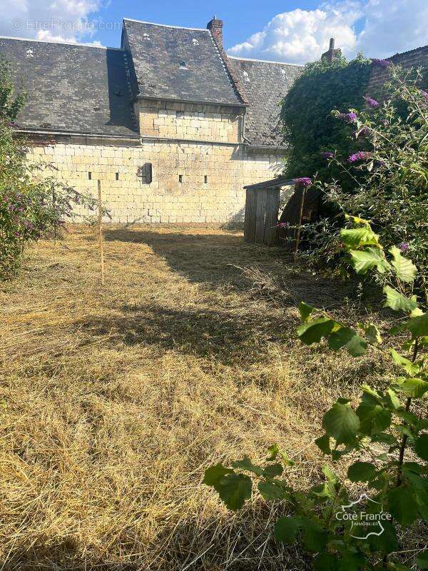 Maison à LA FERTE-CHEVRESIS