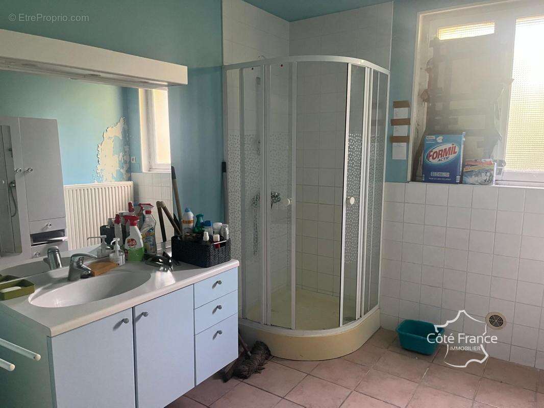 Maison à LA FERTE-CHEVRESIS